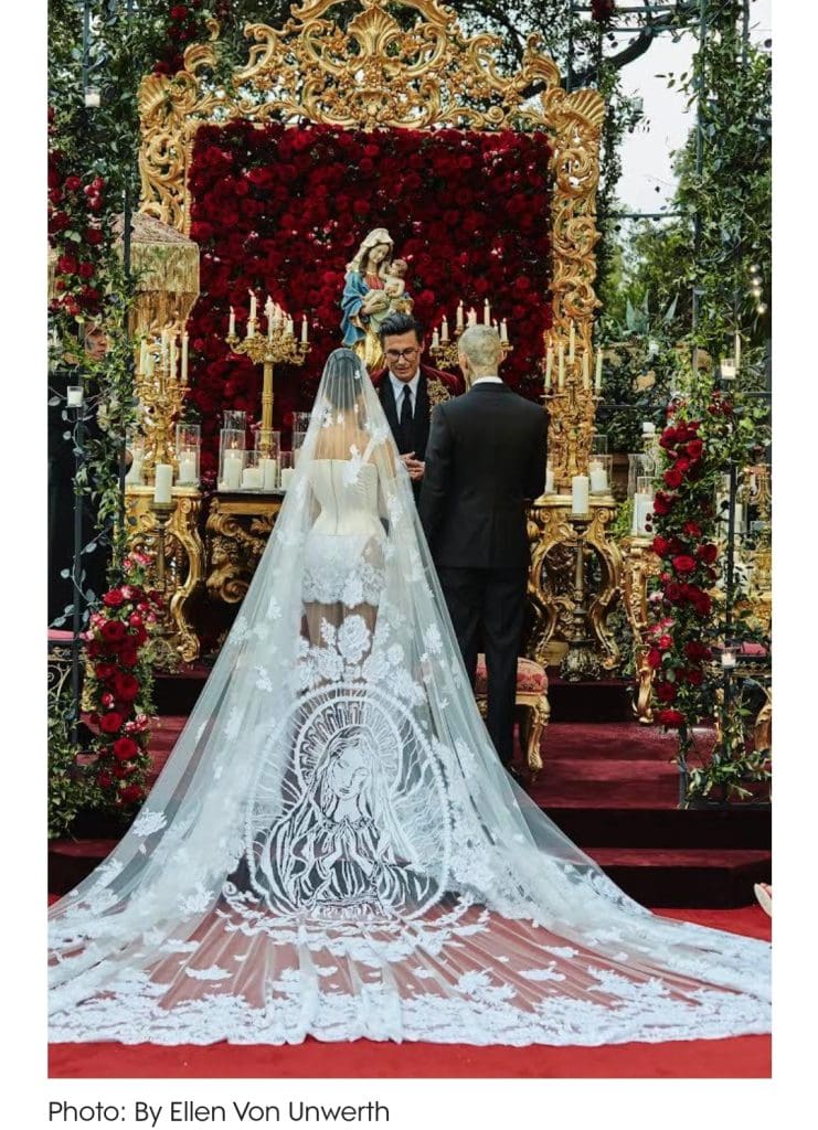 Kourtney Kardashian, Travis Barker wed In Italy 16 20220523 074226 1