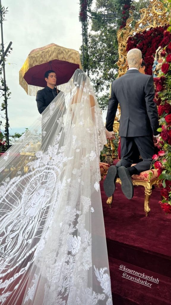 Kourtney Kardashian, Travis Barker wed In Italy 12 Screenshot 20220523 074926 Instagram