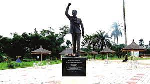 Nelson Mandela Park... a shy, beautiful bride in Asaba 7 images 2 3