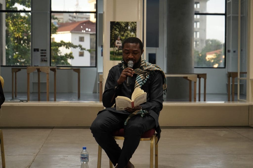 When Abubakar Ibrahim, Jude Idada held reading court with Tillmans’ ‘Fragile’ as photographic backdrop at Art Twenty One, Lagos 8 DSC00390