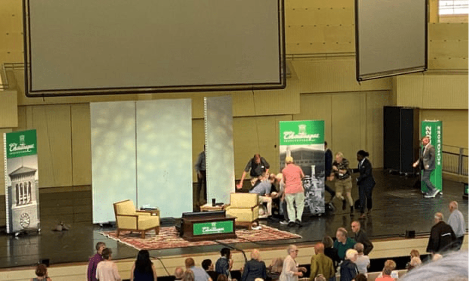 Salman Rushdie on ventilator after being stabbed onstage at New York state event 7 Salman Rushdie 2